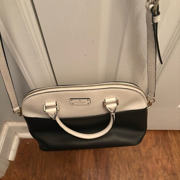 Kate Spade Black and White Dome Purse - Picture 10 of 14